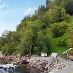 10 Person In Stordal