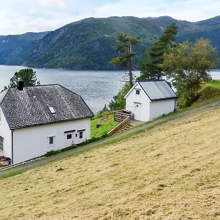 4 Star In * Stordal