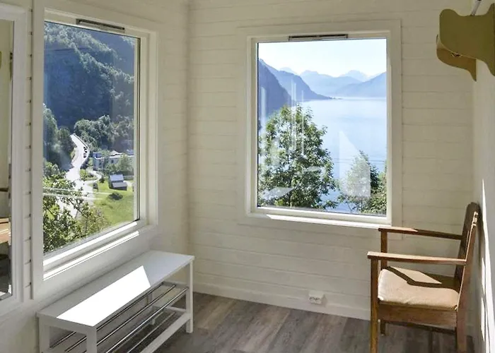 10 Person In Hébergement de vacances Stordal