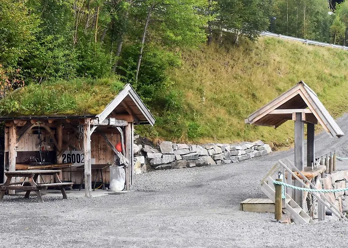 10 Person In * Stordal