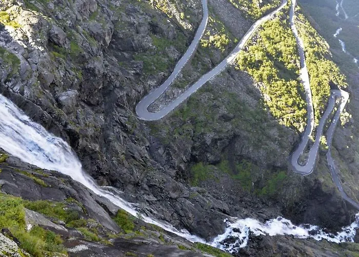10 Person In * Stordal